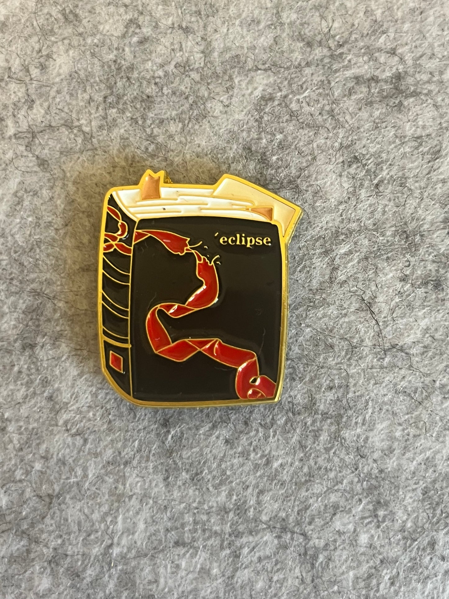 Needle Minders