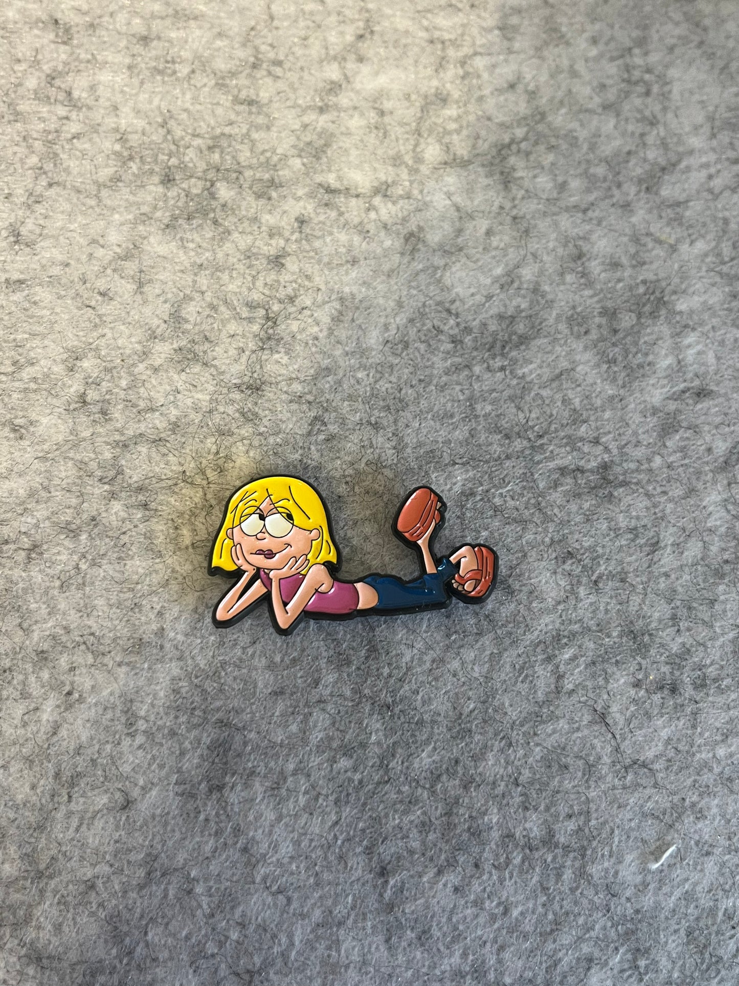 Needle Minders